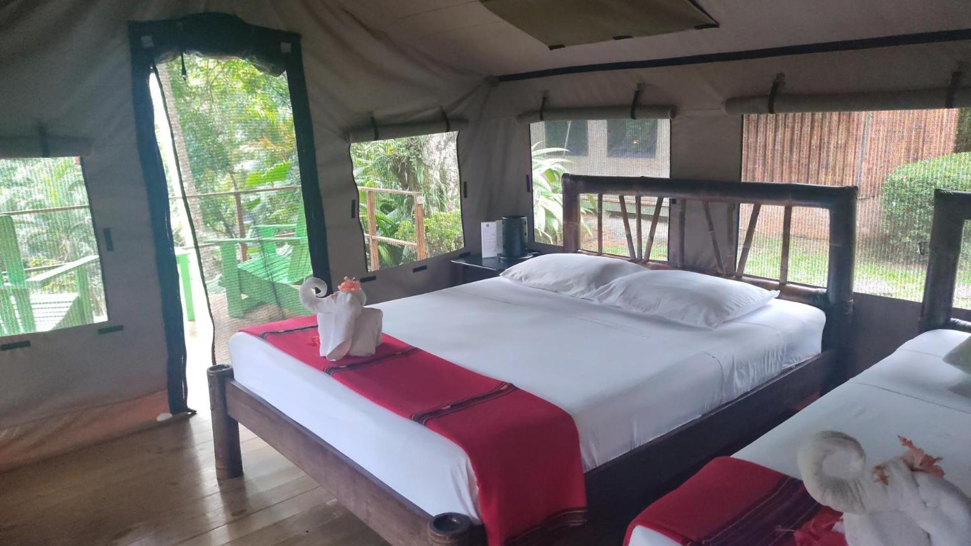 Punta Mala Rio Tico Safari Lodge מראה חיצוני תמונה